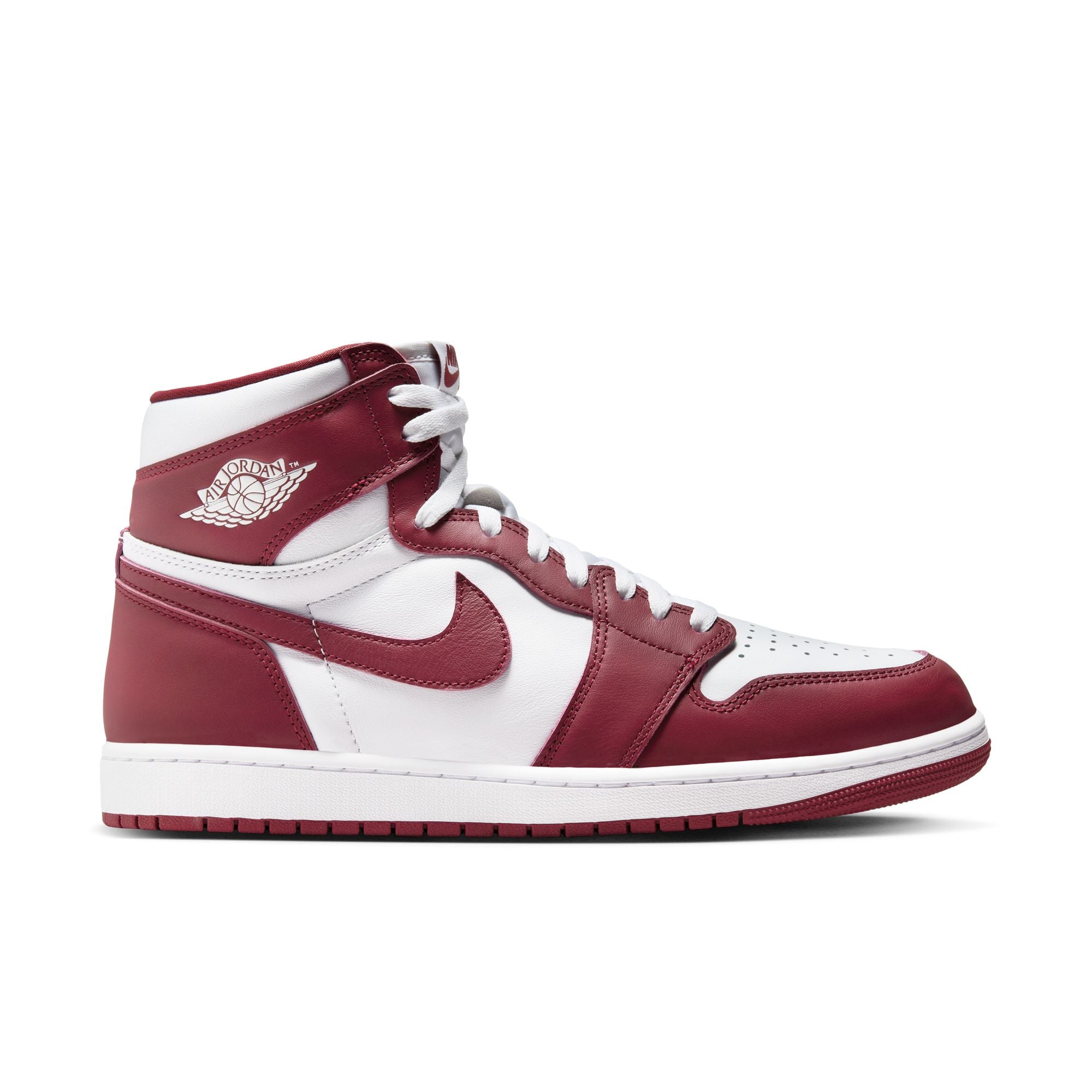 Nike: Air Jordan 1 Retro High Og (160) | DSMG E-SHOP