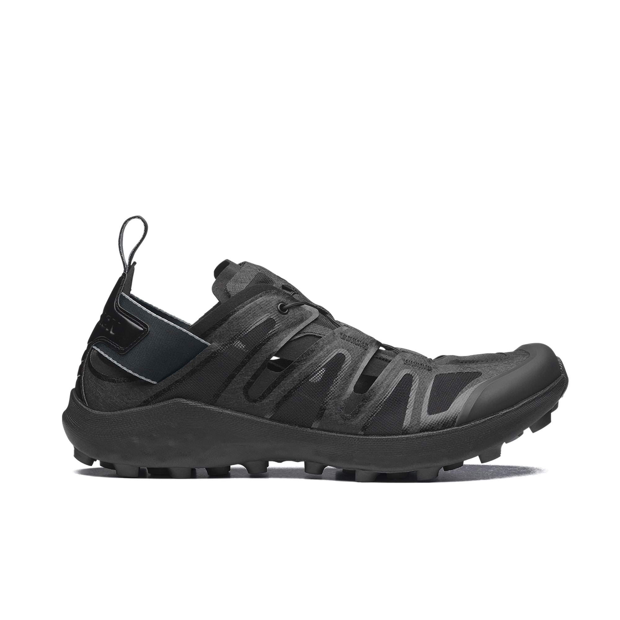 SALOMON: Udara Advanced (Black/Black/Sedsa) | DSMG E-SHOP