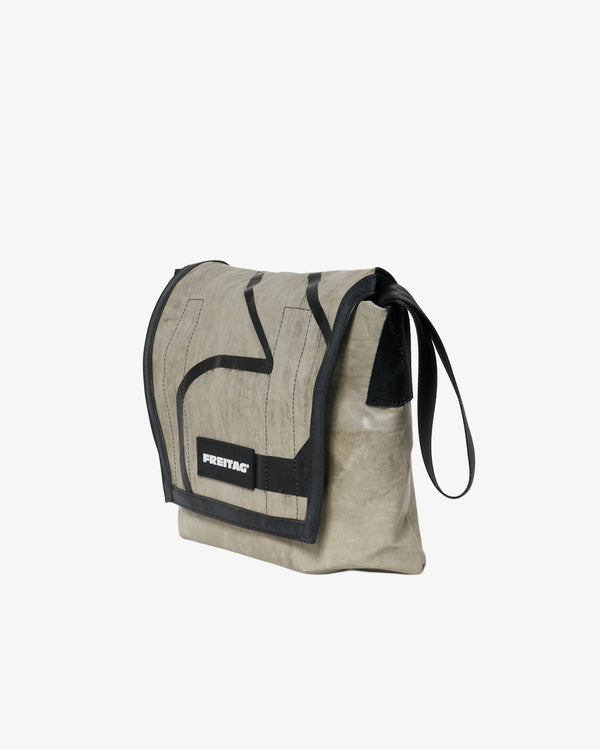 FREITAG - F11 Lassie - (004)