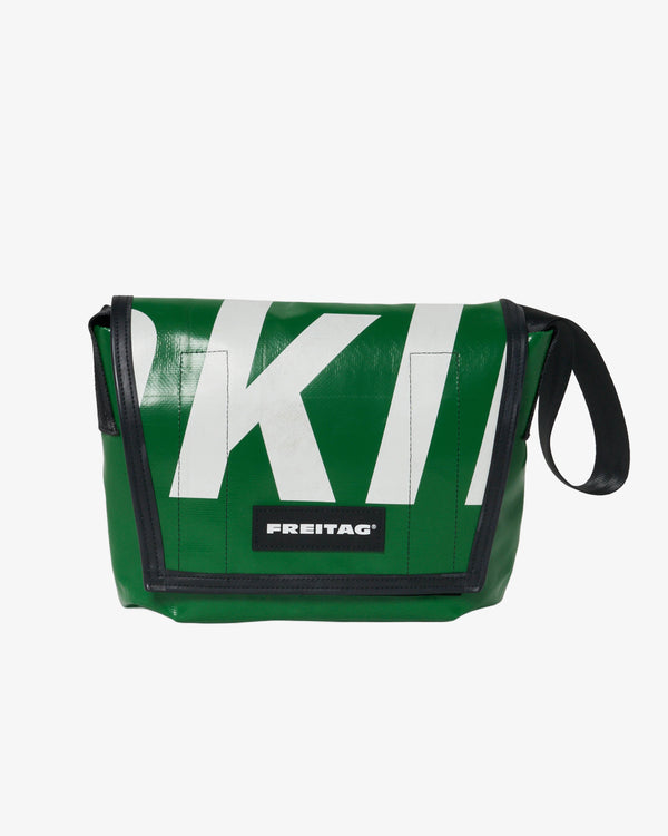 FREITAG - F11 Lassie - (015)