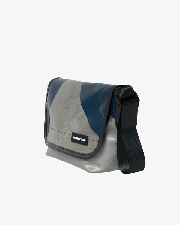 FREITAG - F42 Surfside6 - (004)