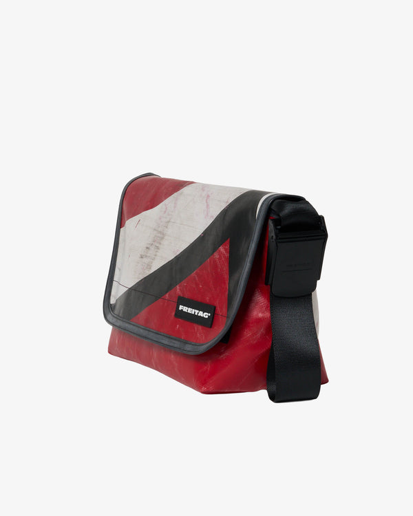 FREITAG - F42 Surfside6 - (005)