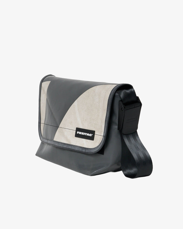 FREITAG - F42 Surfside6 - (014)