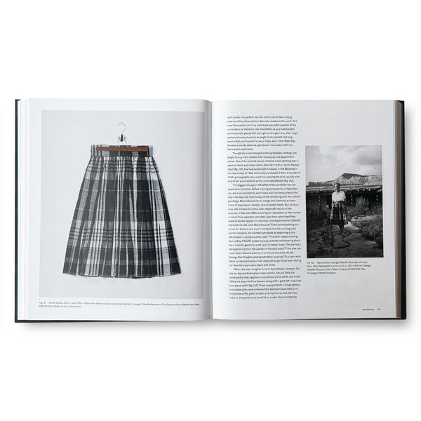 BIBLIOTHECA - Living Modern