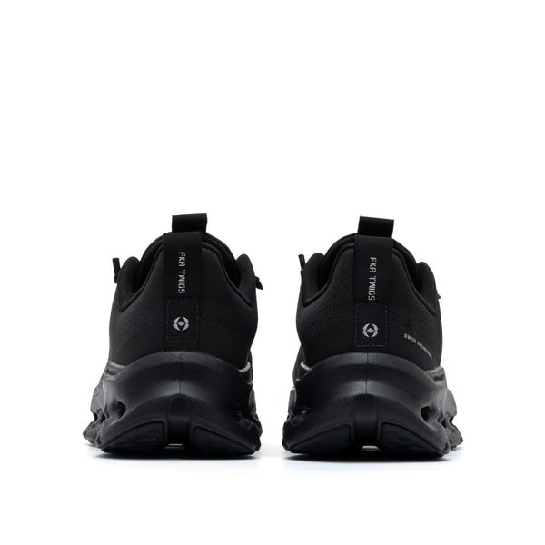ON RUNNING - Cloudtilt Eusexua M - (Allblack)