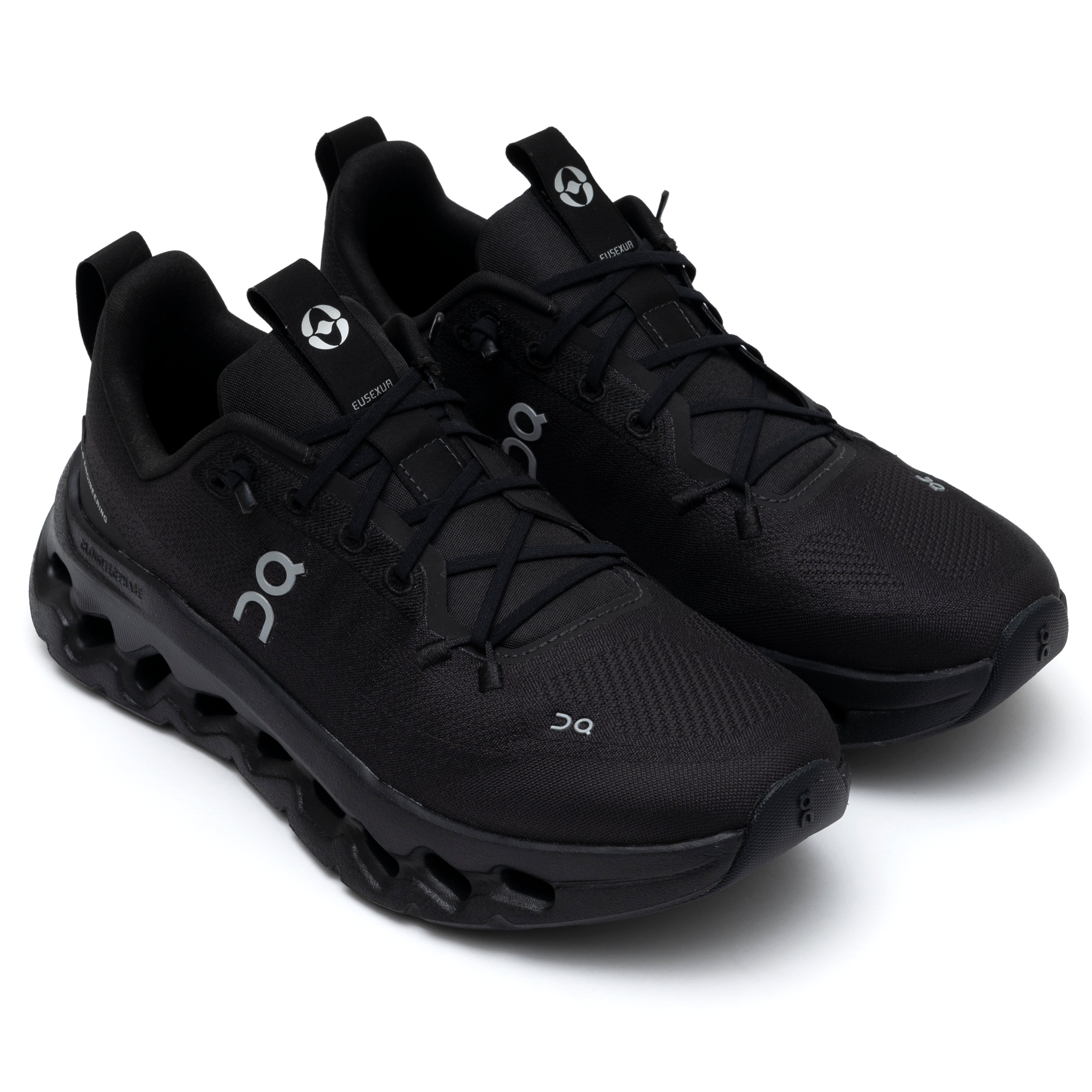 ON RUNNING: Cloudtilt Eusexua M (Allblack) | DSMG E-SHOP