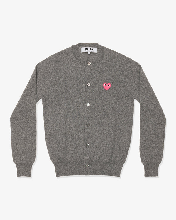 CDG PLAY - Top Worsted Yarn Lambswool Jersey Round Neck Cardigan with Pink Emblem - (Top Light Grey)