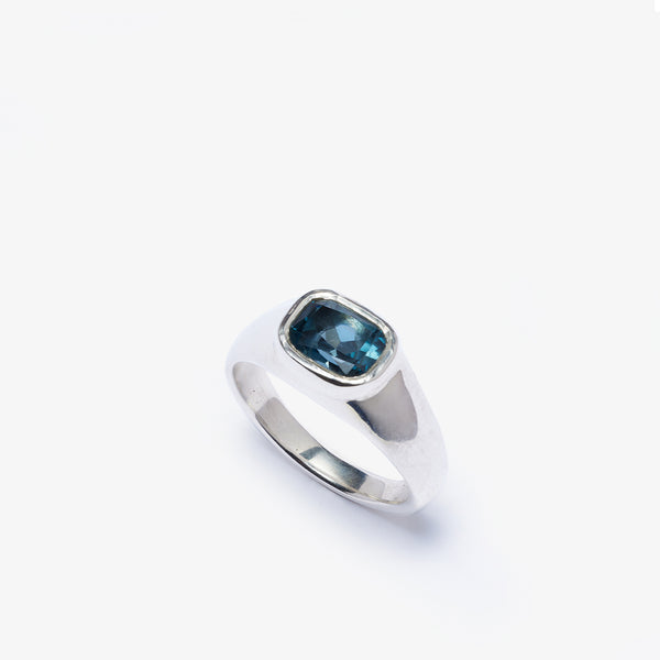 FREDERICK GROVE - Silver Bezel Blu Topaz - (Blue)
