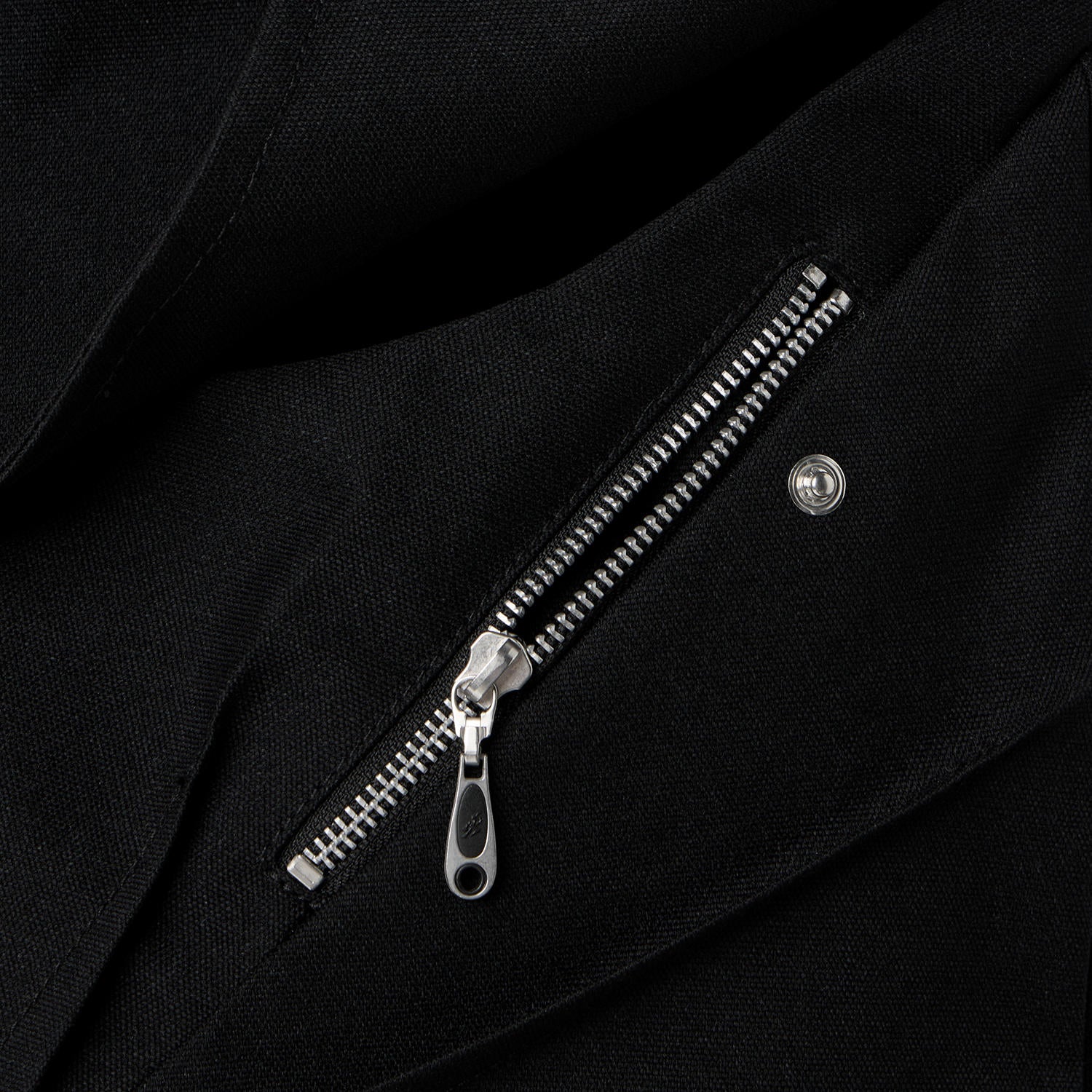 ASICS NOVALIS: Isatis Bag (Black) | DSMG E-SHOP