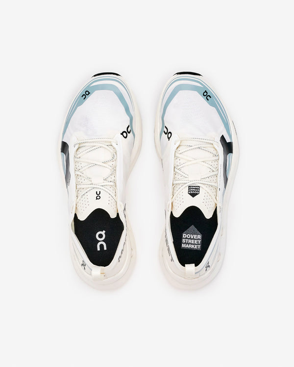 DSM X ON RUNNING - Cloudboom Zone 1 WOMENS  - (White)