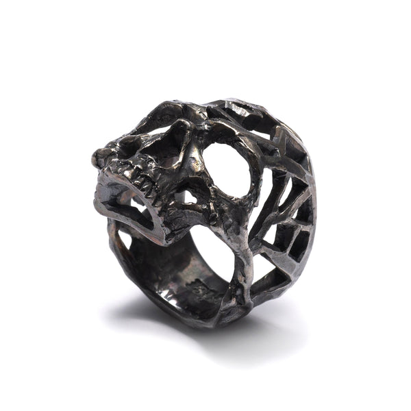 13 Lucky Monkey - Lana Skull Ring