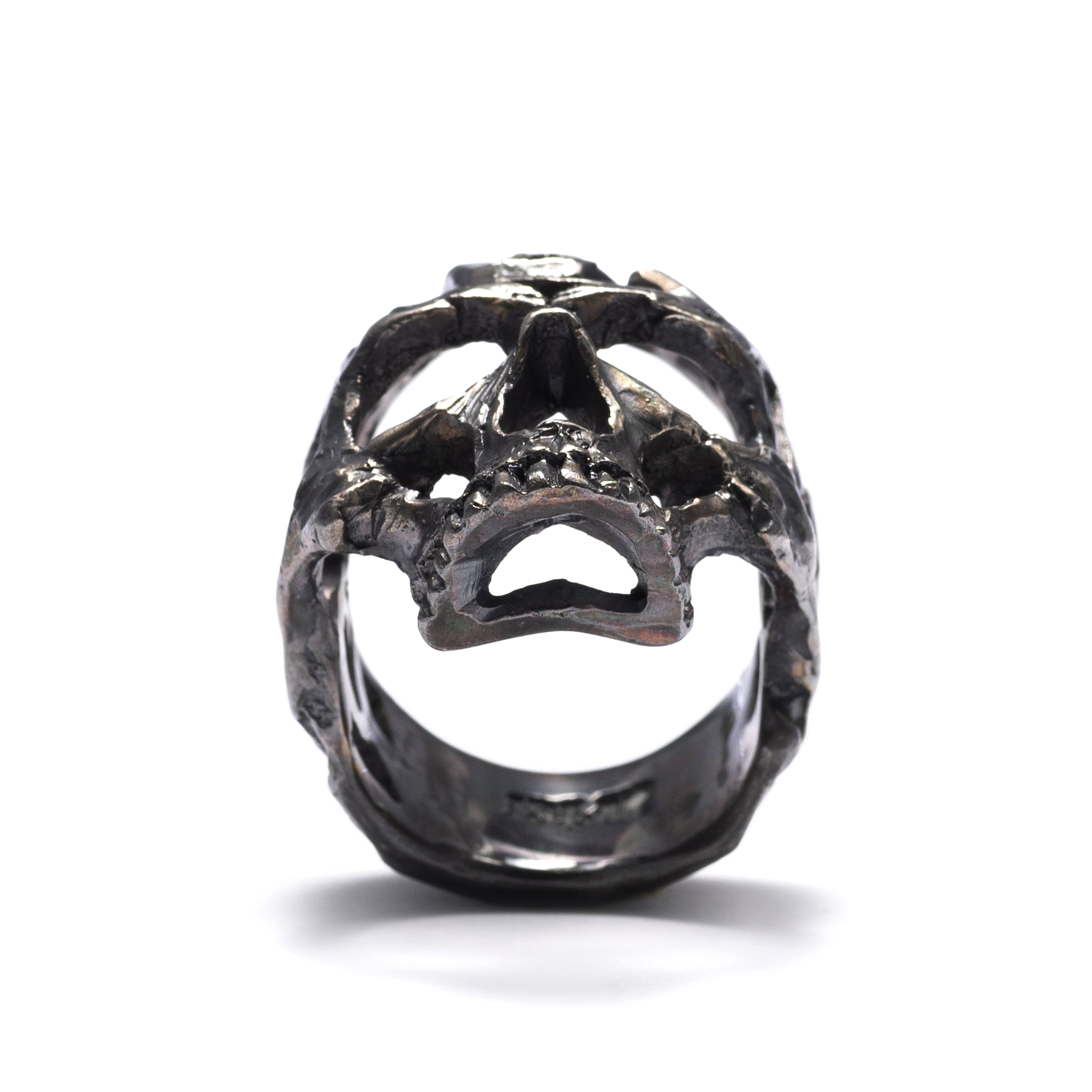 13 Lucky Monkey: Lana Skull Ring | DSMG E-SHOP