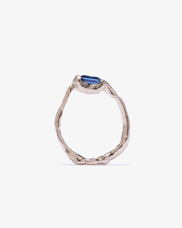 ALICE WAESE - Blue Sapphire Aethra Ring - (Gold/Blue Sapphire)