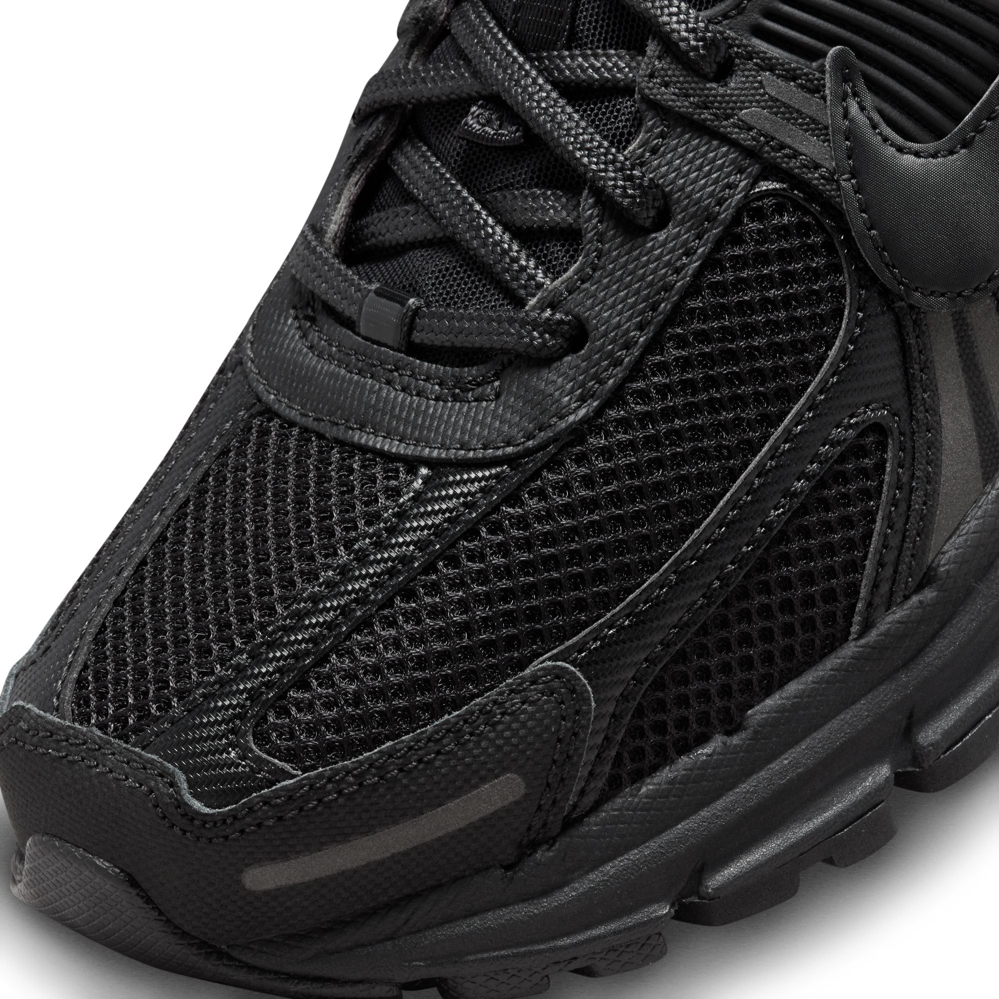 NIKE - Nike Zoom Vomero 5 - (Black/Black)