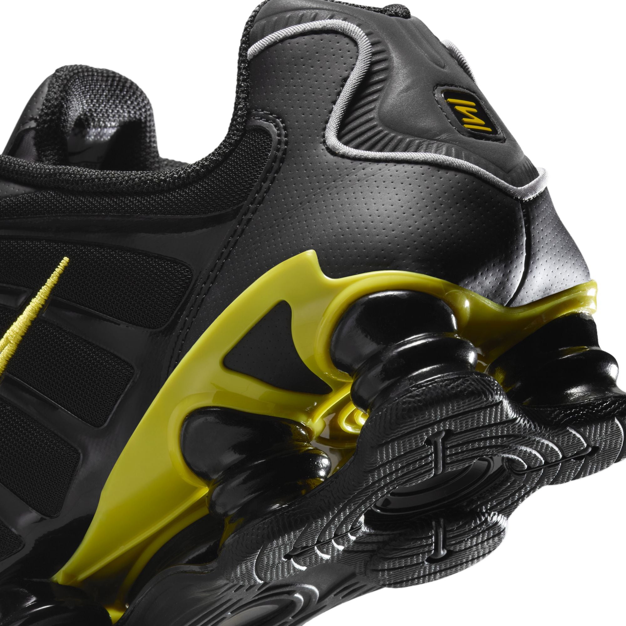 Nike: Nike Shox Tl (002) | DSMG E-SHOP