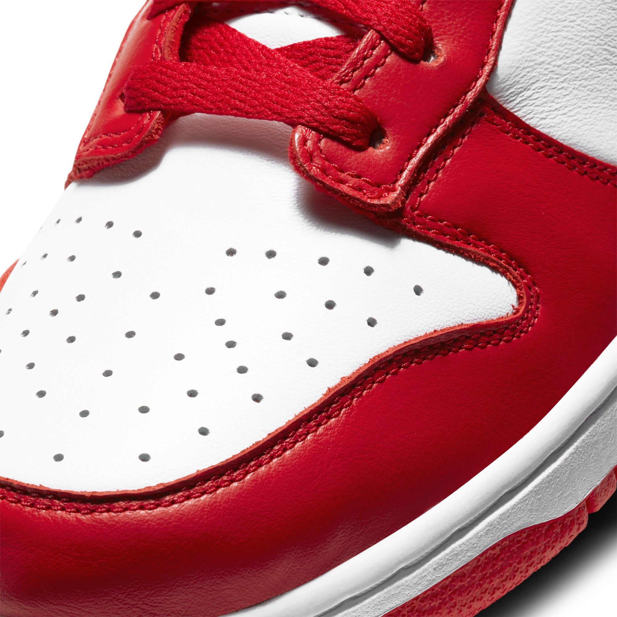 NIKE DUNK LOW SP "WHITE/UNIVERSITY RED"