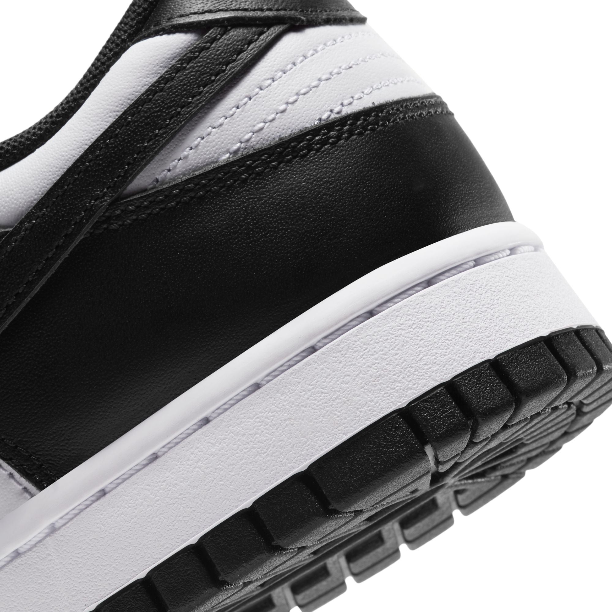 NIKE: Nike Dunk Low Retro (White/Black-White) | DSMG E-SHOP