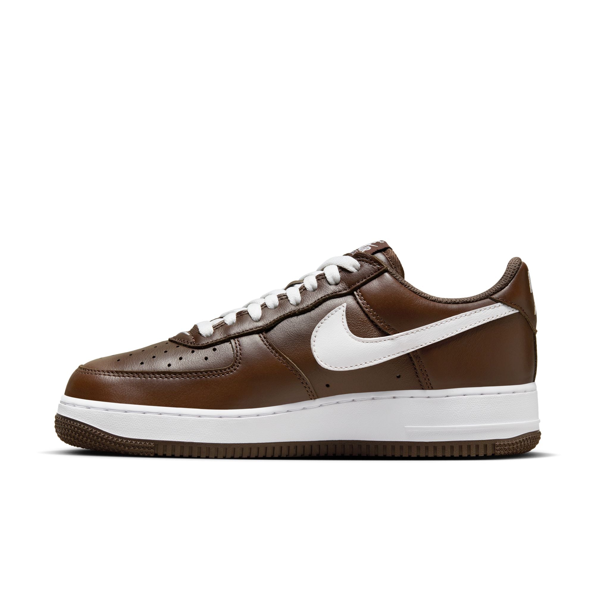 NIKE - Air Force 1 Low Retro Qs - (Chocolate/White) – DSMG E