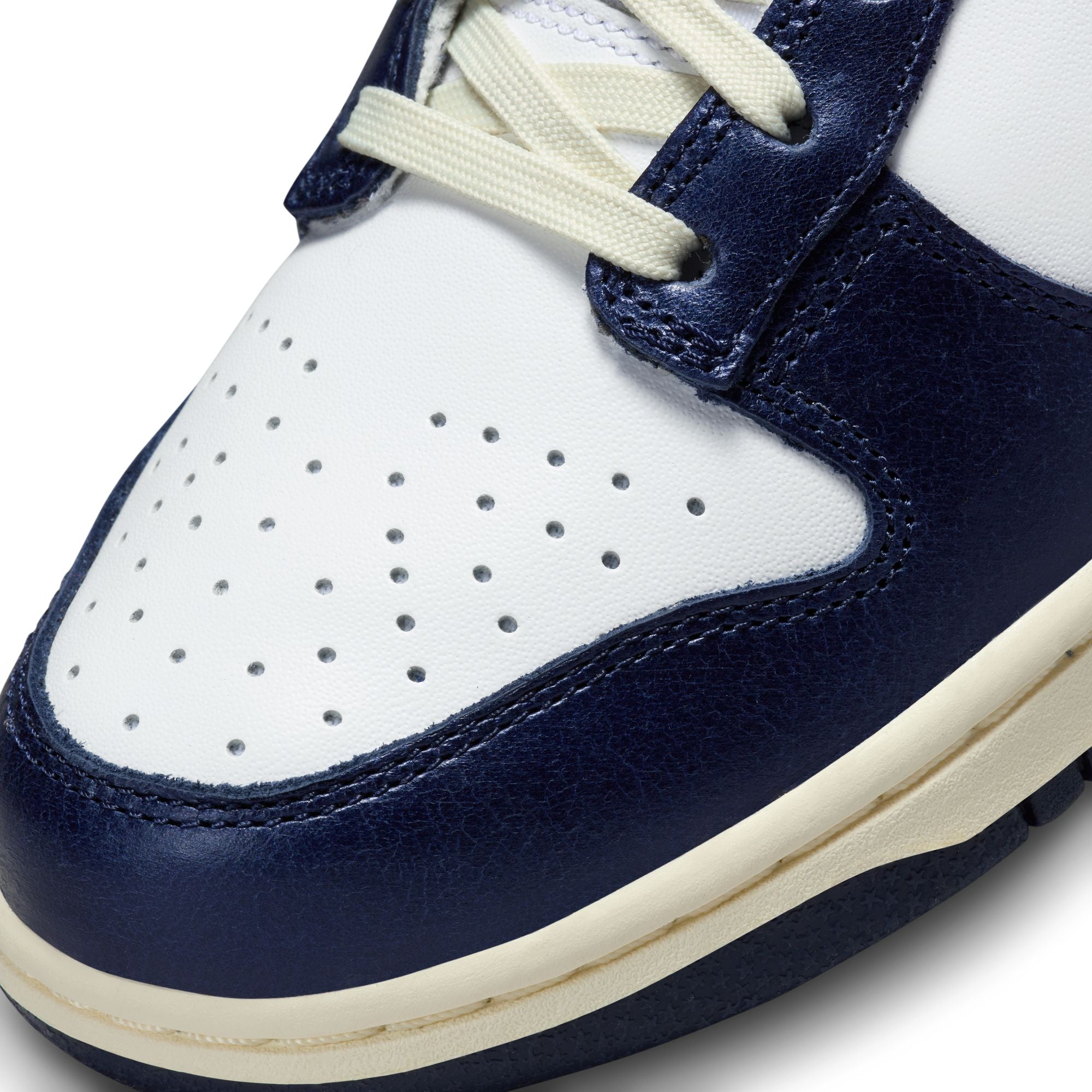 NIKE - W Nike Dunk Low Prm - (White/Midnight Navy-Coconut Milk