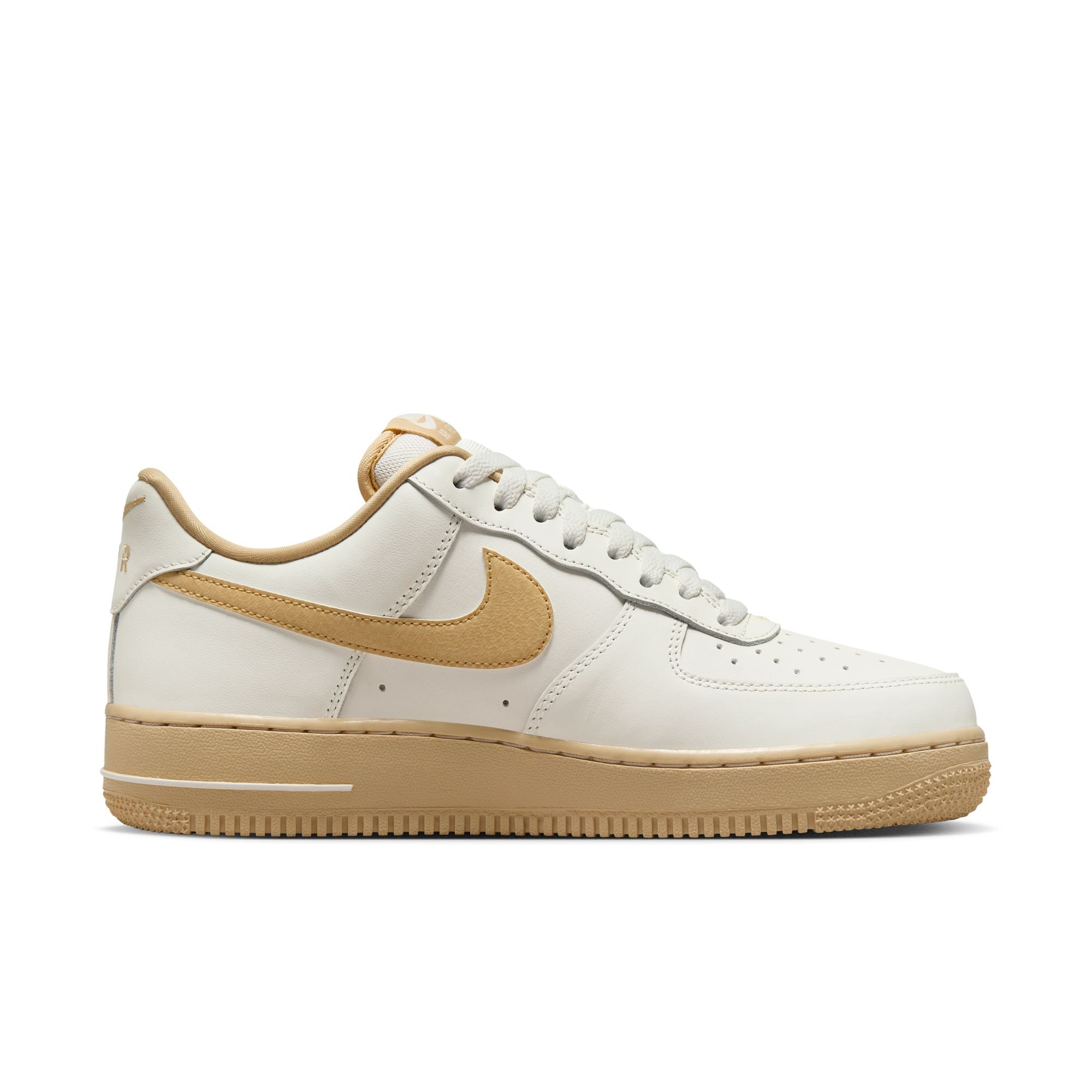 Air force 1 '07 low white and clearance gold