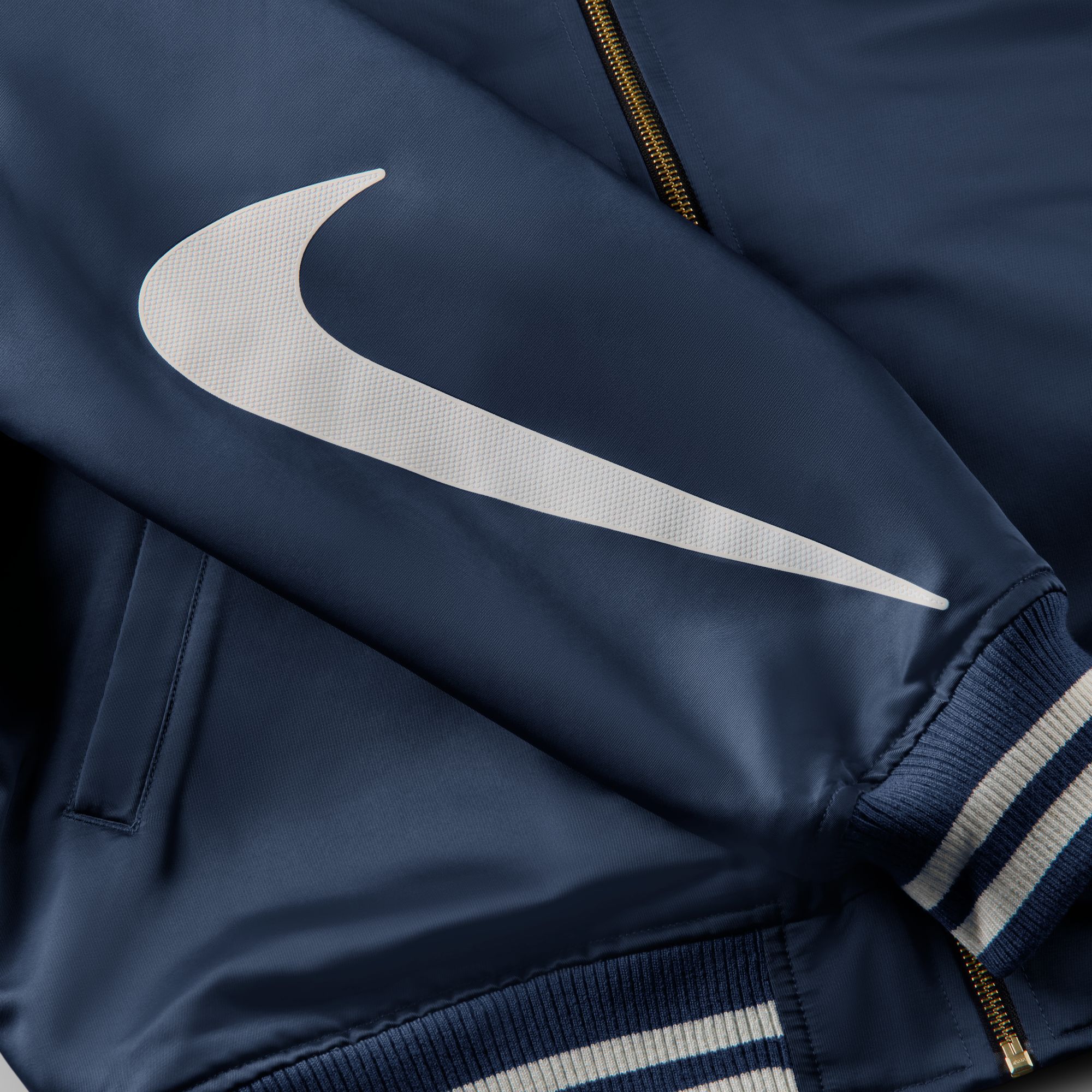 nike: M Nrg Nigo Coach Jacket (410) | DSMG E-SHOP