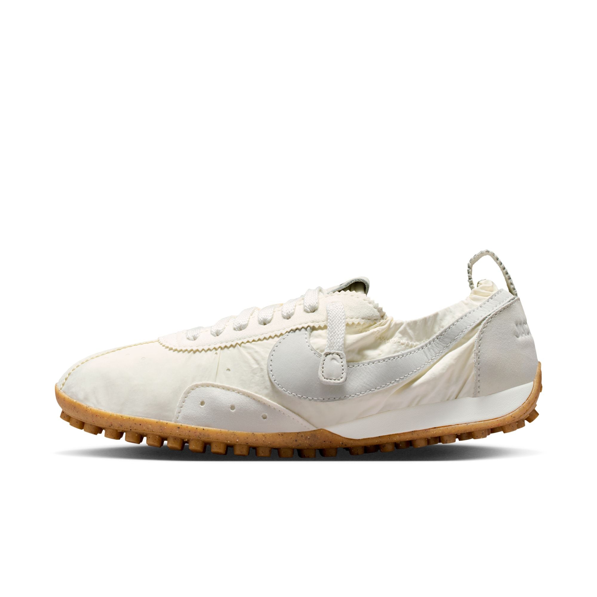 NIKE: Nike W Jacquemus Moon Shoe Sp (002) | DSMG E-SHOP