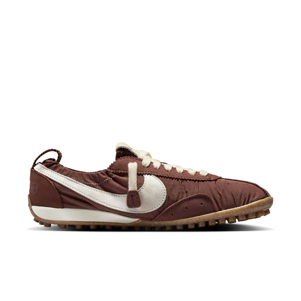 NIKE - Nike W Jacquemus Moon Shoe Sp - (200)