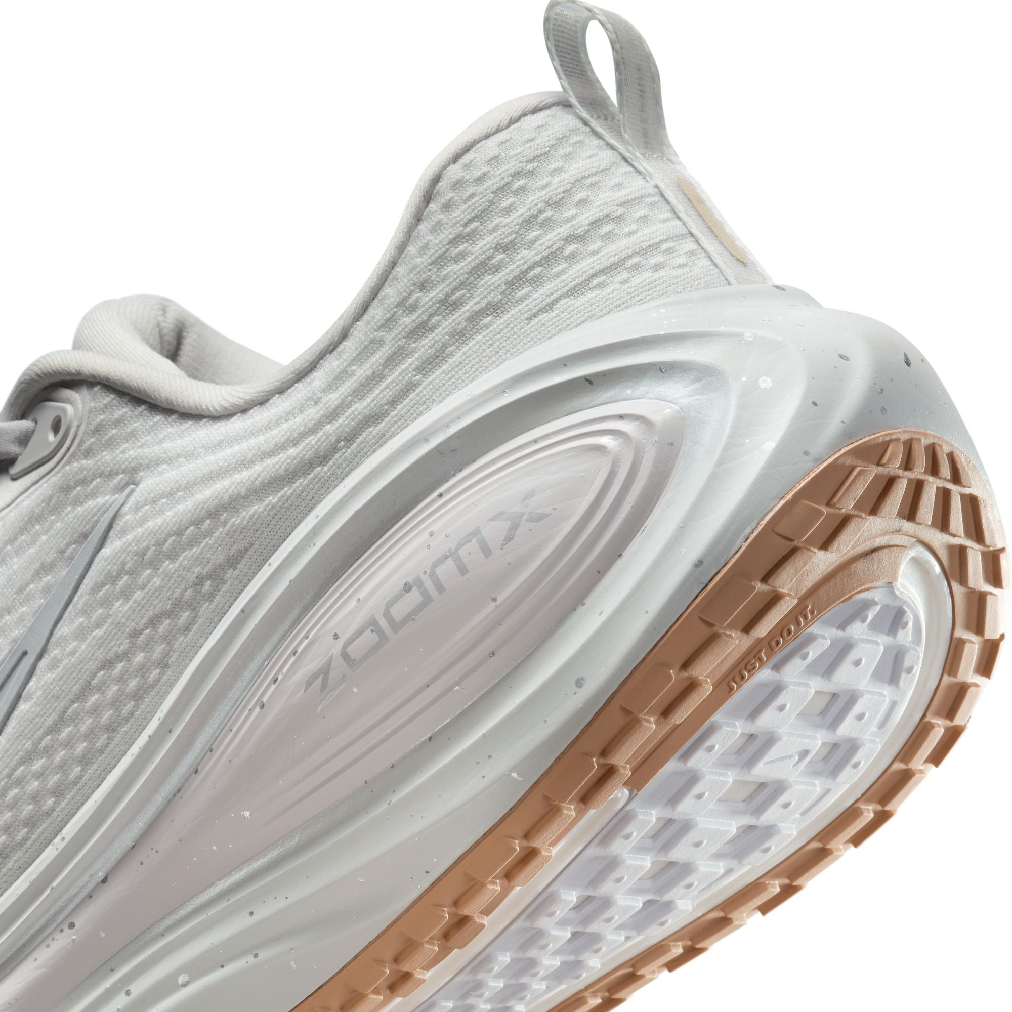 NIKE: Nike Vomero Plus Speckle (001) | DSMG E-SHOP