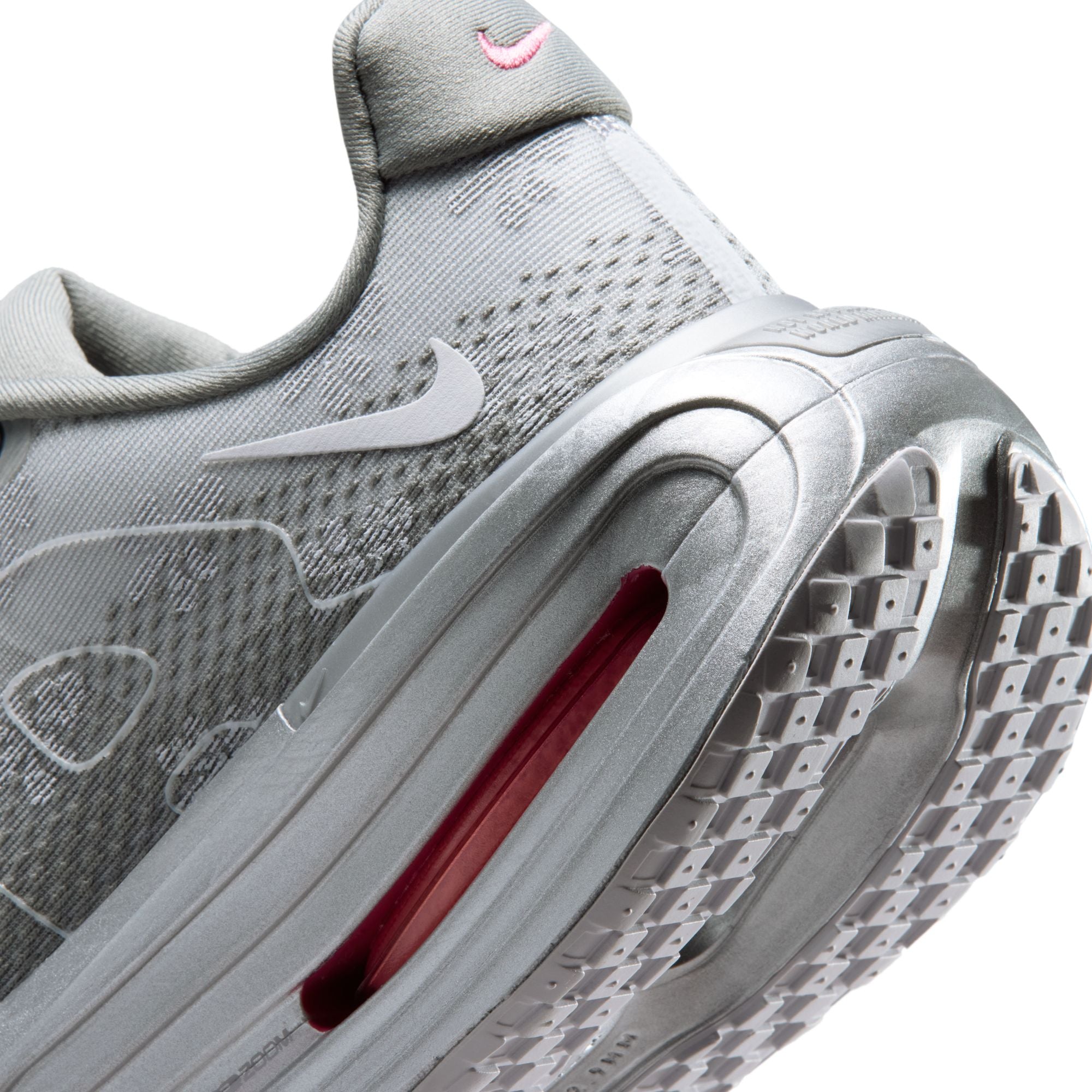 NIKE: W Nike Vomero Premium Qs Fdl (IQ0028-001) | DSMG E-SHOP
