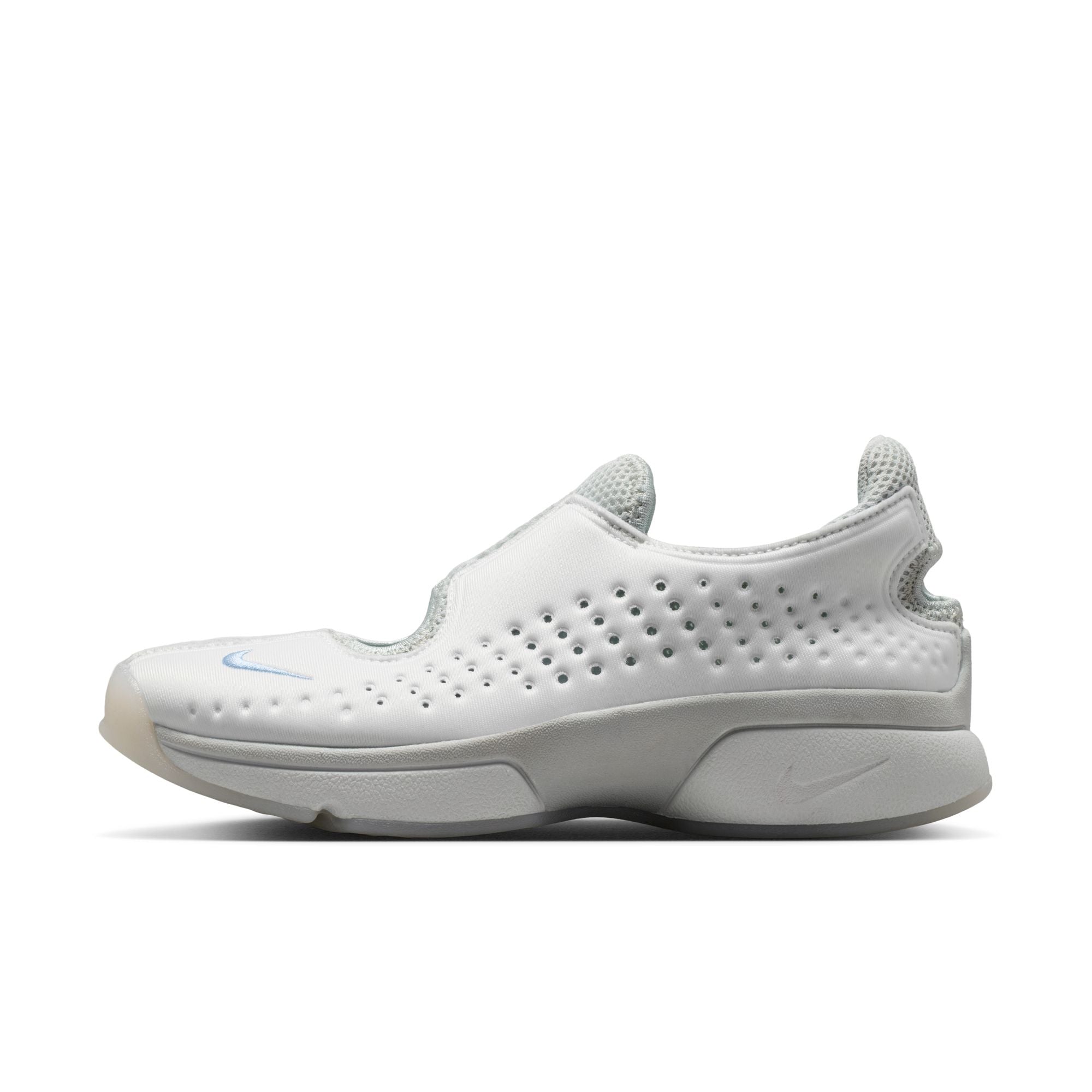 NIKE: W Nike Rift 2 (IQ8006-100) | DSMG E-SHOP