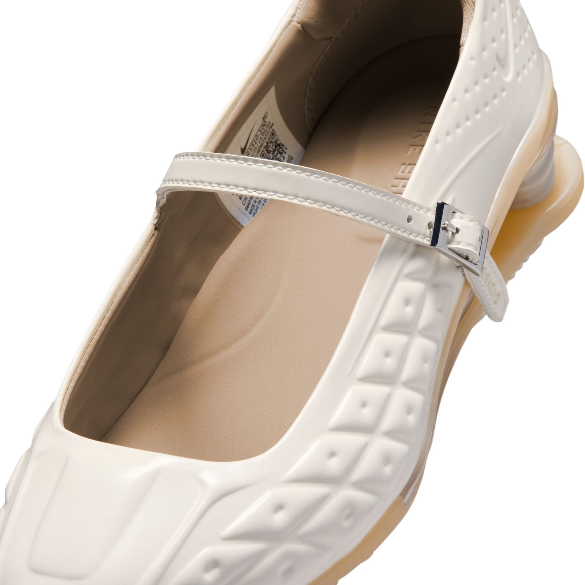 NIKE: W Nike Shox Z Calistra (IR5510-100) | DSMG E-SHOP