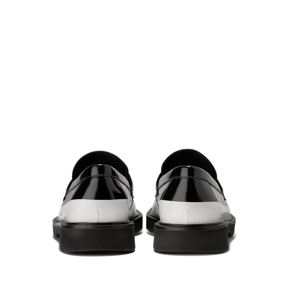 COLE HAAN - American Classics Tassel L - (Black/White/Black