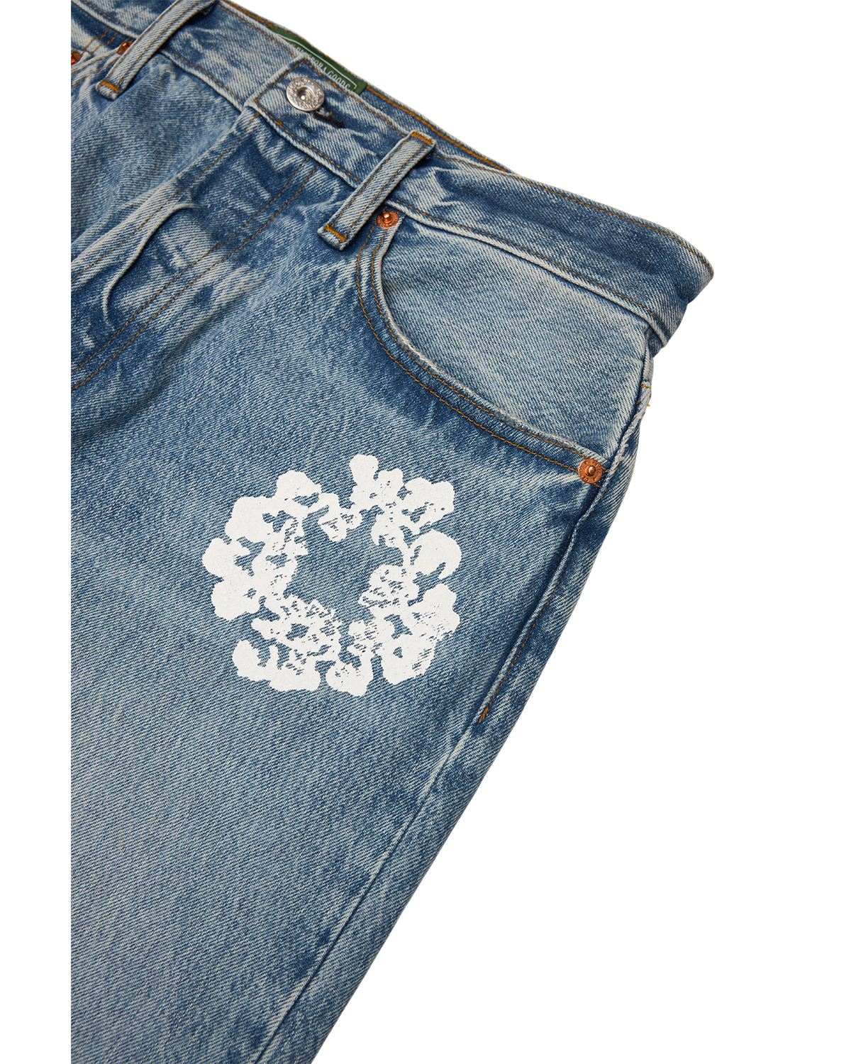 DENIM TEARS: The Cotton Wreath Baggy Denim (Light Wash) | DSMG E-SHOP DENIM TEARS: The Cotton Wreath Baggy Denim (Light Wash) | DSMG E-SHOP