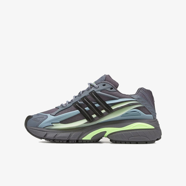 ADIDAS - × Pharrell Williams Adistar Jellyfish - (Black)