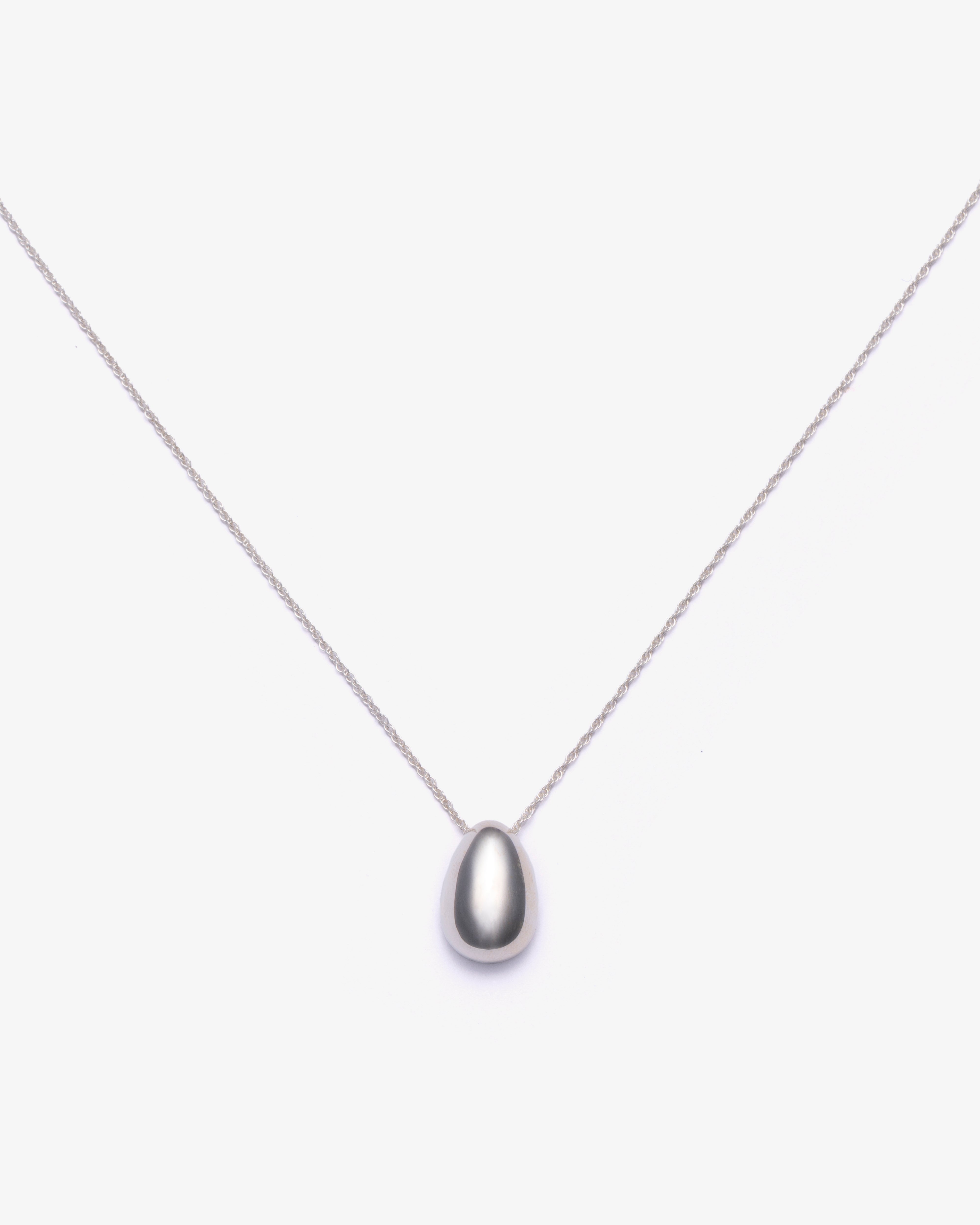 SOPHIE BUHAI: Tiny Egg Pendant (Sterling Silver) | DSMG E-SHOP