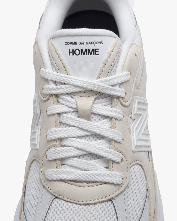 COMME des GARCONS HOMME - Synthetic Leather New Balance 2010V - (White)