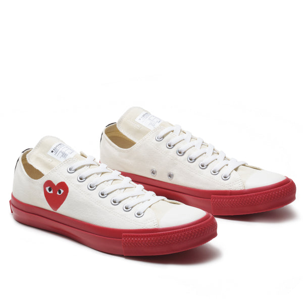 PLAY CDG CONVERSE - Chuck Taylor Low - (White)